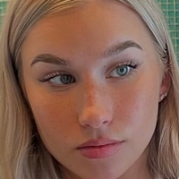 Lilly Jenisch Nøgen