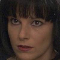 Lisa Enos Nøgen
