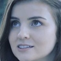 Madi Vodane Nøgen