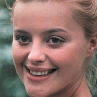 Magda Vasaryova Nøgen