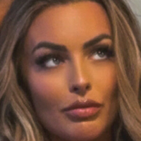 Mandy Sacs Nøgen