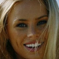 Maren Tschinkel Nøgen