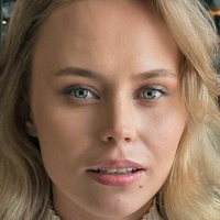 Mari Moore Nøgen
