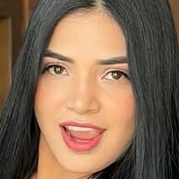 Mariangela Nieves Nøgen