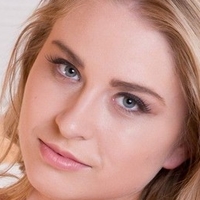 Maya Rae Nøgen