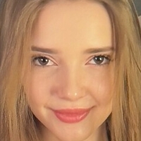 mayechka Nøgen