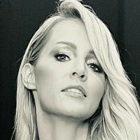 Melissa Naschenweng Nøgen