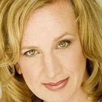 Michelle Hutchison Nøgen