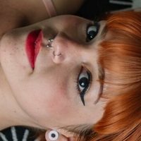 Middy Nøgen