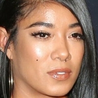 Mila J Nøgen