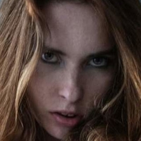 Model Red Nøgen