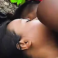 Mountain Girl Sarah Nøgen