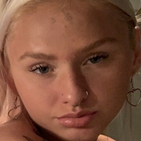 Naomi Anderson Nøgen