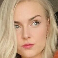 Olivia Blair Nøgen