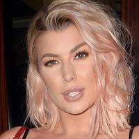 Olivia Buckland Nøgen