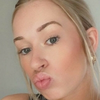 Olivia Juaire Nøgen