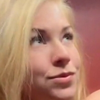 Queenblew Nøgen