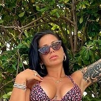 Roberta Stelluccio Nøgen