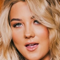 Sapphire Stare Nøgen