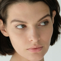 Sasha Zotova Nøgen