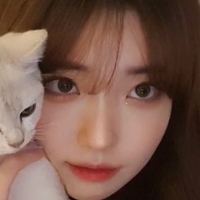 Se Yeon Nøgen