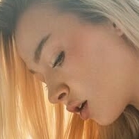 Shannon Milligan Nøgen