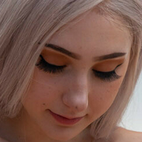 Skyla Vox Nøgen
