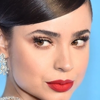 Sofia Carson Nøgen