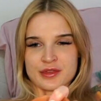 Sophia Sapphire Nøgen