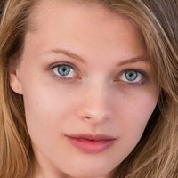Sophie Spark Nøgen
