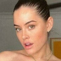 Sophie Stonehouse Nøgen