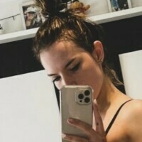 Steph Omen Nøgen