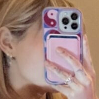 Stinkypoopyfartface Nøgen