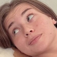 Sydney Taylor Nøgen