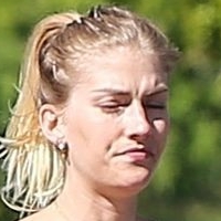 Taylor Neisen Nøgen