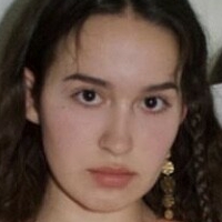 Tessa Grant Nøgen