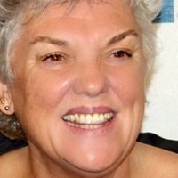 Tyne Daly Nøgen