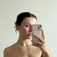 Vicanne Nøgen