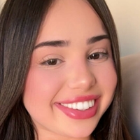 Yasmin Iy.asmiiinn Nøgen