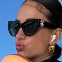 Yesjulz Nøgen