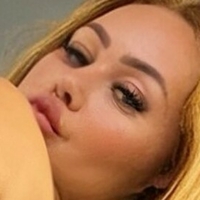 Yumi Luz Nøgen